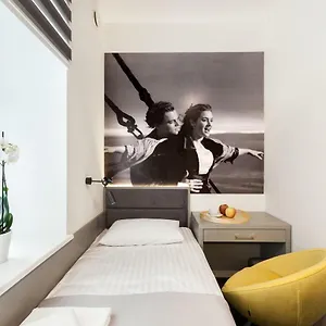 Hostal Cinema, Poznan